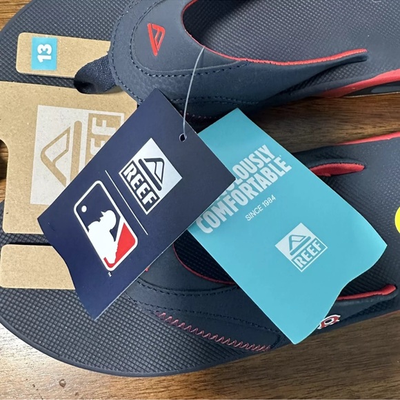 REEF FANNING X MLB BOSTON RED SOX FLIP FLOPS SANDALS WITH BOTTLE OPENER main image 9